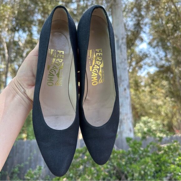 Salvatore Ferragamo Women’s Black Canvas Block Heel Designer Heels US 6.5 AA - Picture 3 of 16